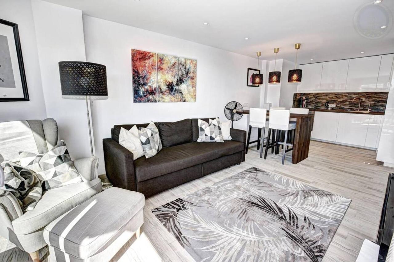 Stunning 1 Bed Apt بينالماذينا المظهر الخارجي الصورة